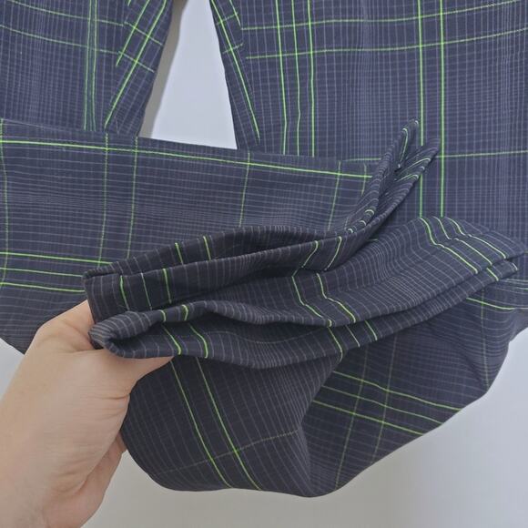Under Armour | 34x29.5 Hemmed Storm Golf Plaid Pants with Bright Green Pattern - Picture 5 of 7